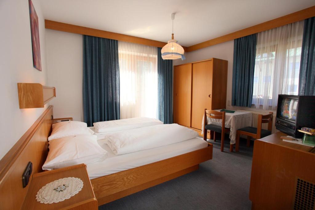 Brixana Hotel Brixen im Thale Værelse billede